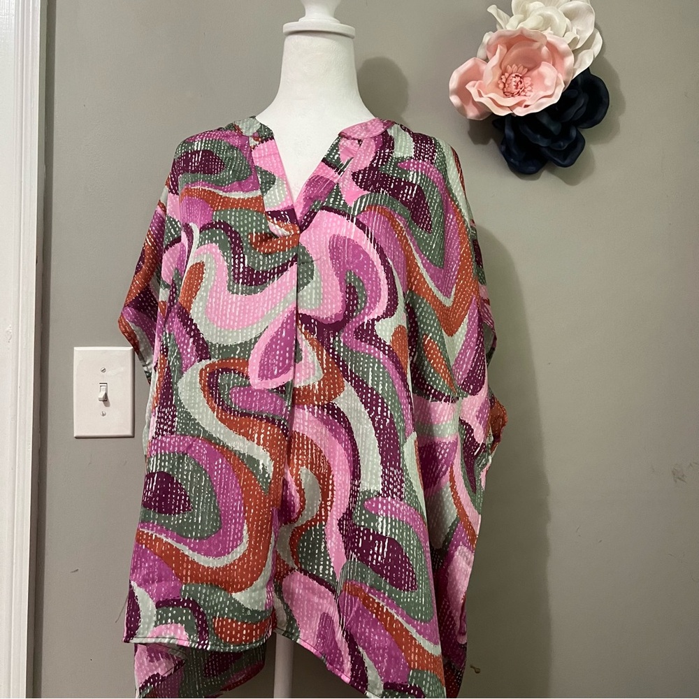 Entro poncho top. NWT. never worn